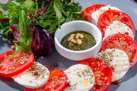 Салат Капрезе