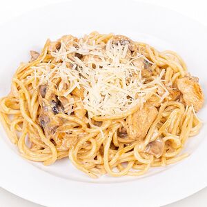 Паста с курочкой и грибами