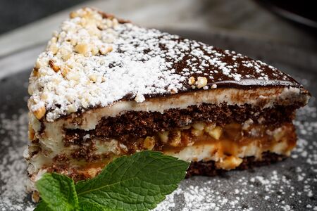 Десерт Сникерс