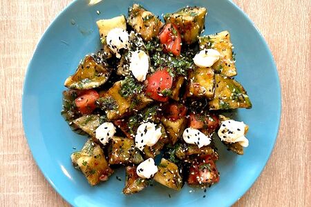 Теплый салат из баклажан