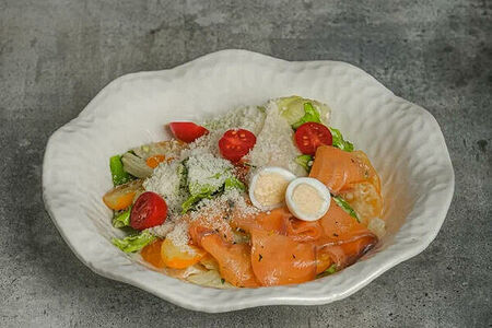 Цезарь с лососем