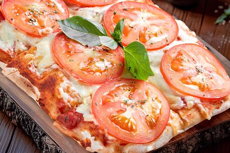 Римская пицца Маргарита