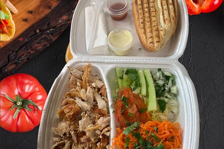 Шаурма на тарелке