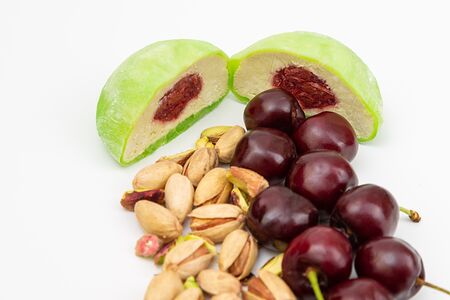 Моти Вишня-Фисташка