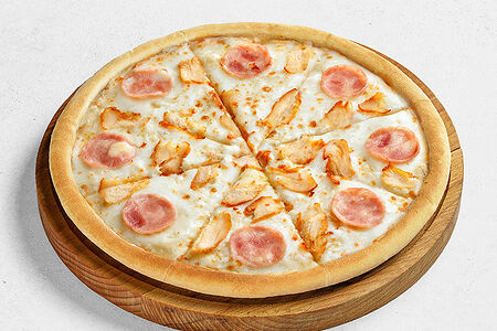 Пицца С курочкой и ветчиной средняя