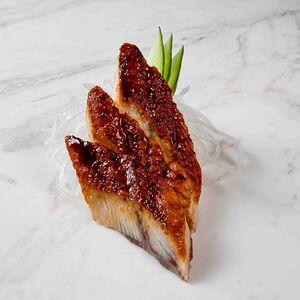 Сашими Угорь