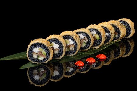 Ролл блэк хот