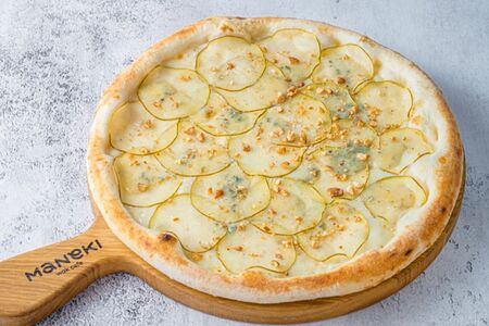 С грушей и сыром Дорблю