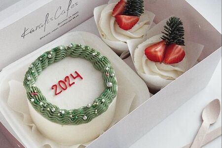 Набор Бенто-торт и капкейки Венок 2025