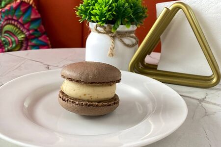 Макаронс Сникерс