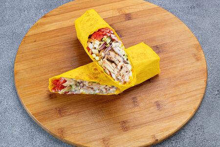 Шаверма в сырном лаваше