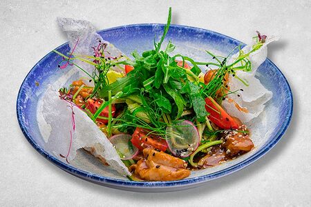 Тайский салат с хрустящей курицей