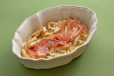 Ригатони Четыре сыра с пармой