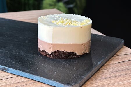 Пирожное Три шоколада