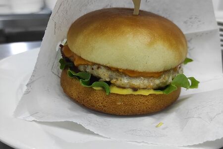 Чикен бургер