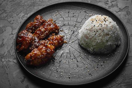 Рис с курицей в соусе терияки  