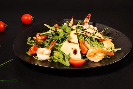 Салат Руккола с креветками