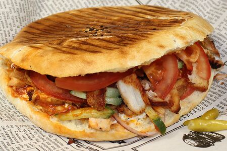 Шаурма из курицы в пите