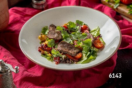 Стейк салат-гриль