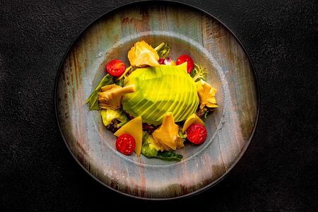 Салат авокадо