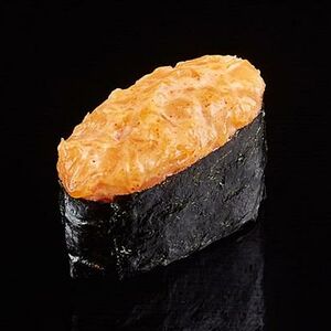 Гунканы Spicy с лососем