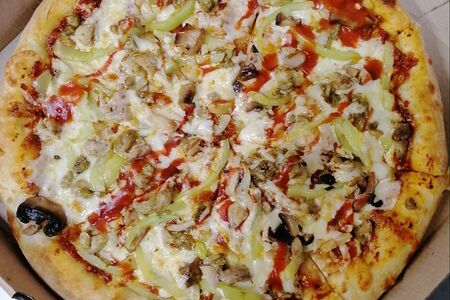 Пан-чикен с курицей средняя