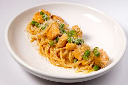 Паста с лососем