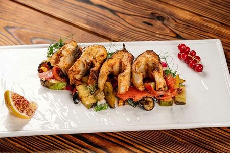 Форель с овощами 