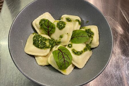 Равиоли со шпинатом и сыром 