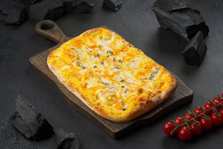 Римская пицца Четыре сыра