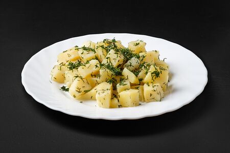 Картофель отварной с зеленью