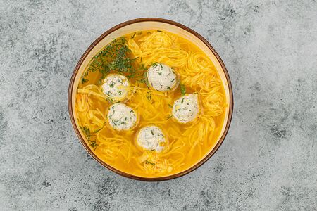 Суп куриный с фрикадельками