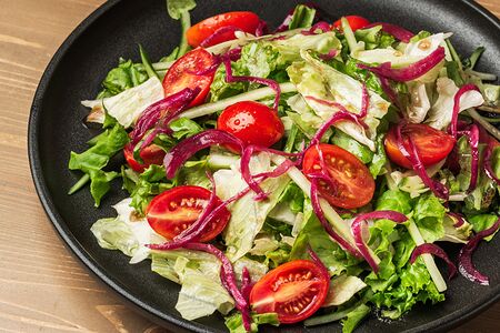 Овощной салат с азиатской заправкой