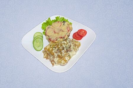 Картофель с мясом и чесноком