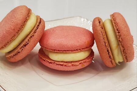 Макарон Клубничный лимонад