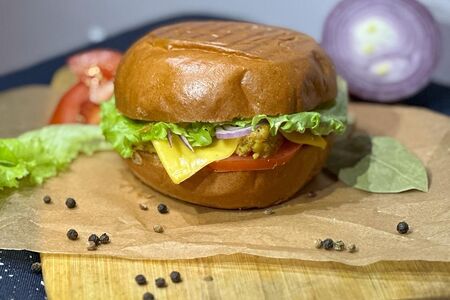 Бургер с курицей