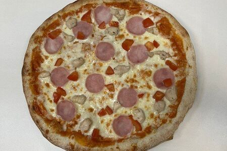 Пицца с курицей и ветчиной 30 см