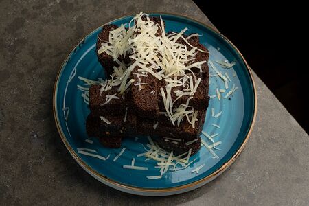 Гренки с сыром