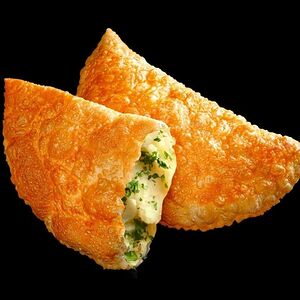 Чебурек с картофелем и зеленью