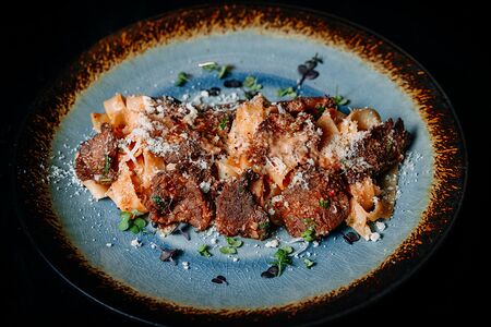 Феттуччине с говядиной