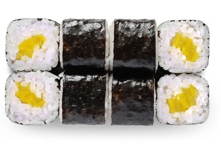 Маки с дайконом