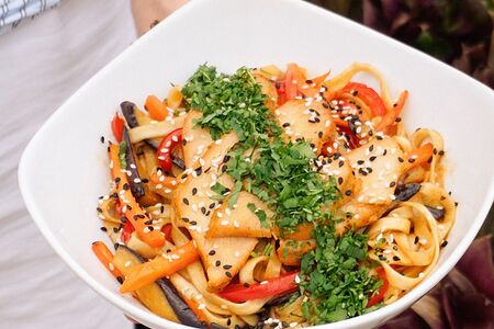 Удон с курицей