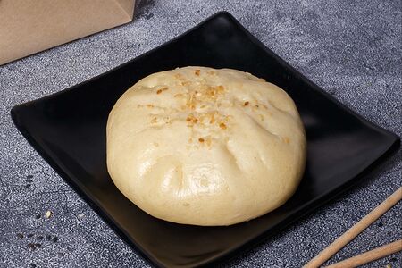 Бань бао с курицей и шампиньонами