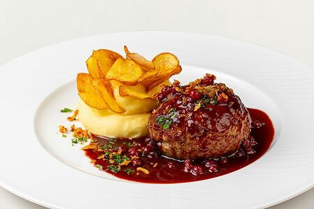 Большая котлета из говядины