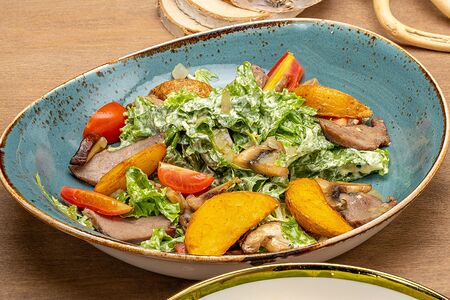 Салат с говядиной 