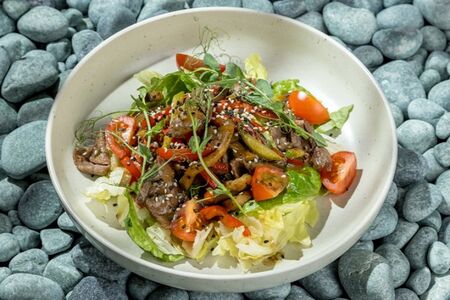 Салат с говядиной