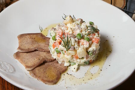 Оливье с языком