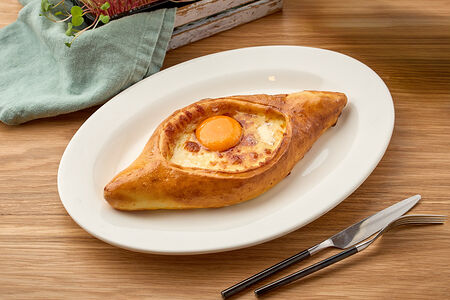 Хачапури по-аджарски