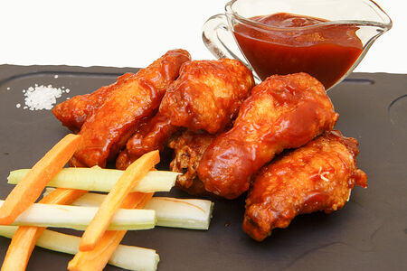 Куриные крылышки барбекю