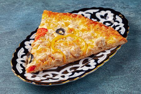 Пицца с курицей